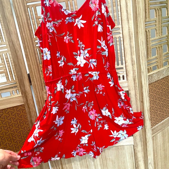 Cute Floral Romper - Picture 3 of 6